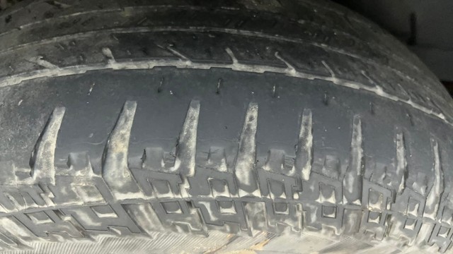 Second-hand 2016 Mahindra XUV500 W5 for sale in Ahmedabad-37