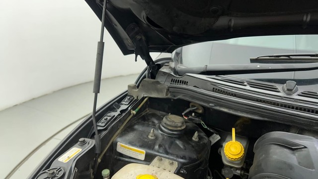 Second-hand 2016 Mahindra XUV500 W5 for sale in Ahmedabad-39