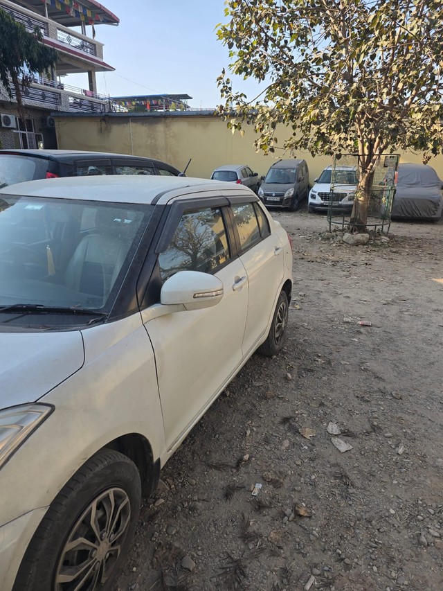 Second-hand 2012 Maruti Suzuki Swift Dzire VXi for sale in Dehradun-3