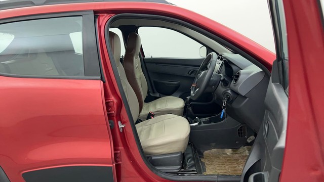 Second-hand 2016 Renault KWID RXT for sale in Ahmedabad-15