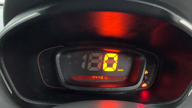 Second-hand 2016 Renault KWID RXT for sale in Ahmedabad-13