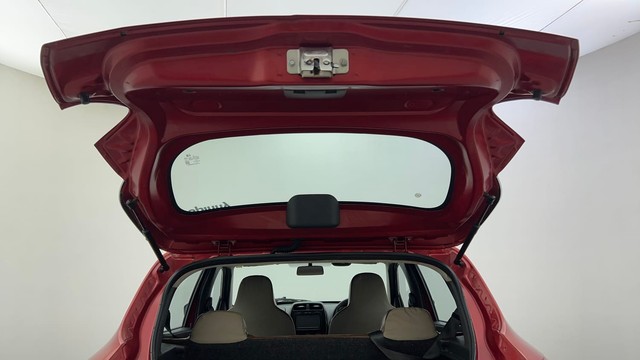 Second-hand 2016 Renault KWID RXT for sale in Ahmedabad-38