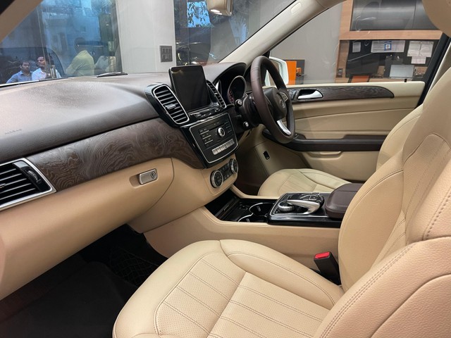 Second-hand 2017 Mercedes-Benz GLE 400 4MATIC for sale in Mumbai-12