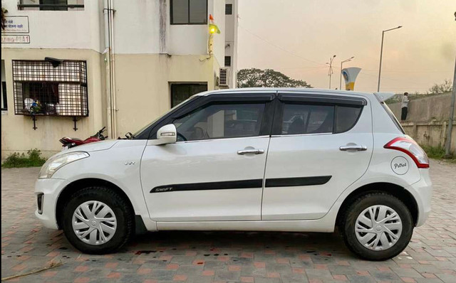 Second-hand 2015 Maruti Suzuki Swift VXI Optional for sale in Nagpur-3