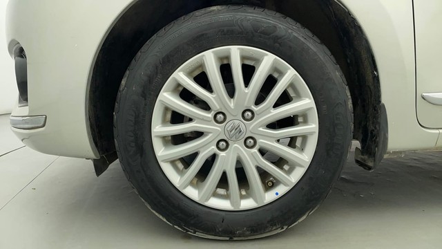 Second-hand 2018 Maruti Suzuki Dzire ZXI for sale in Ahmedabad-20