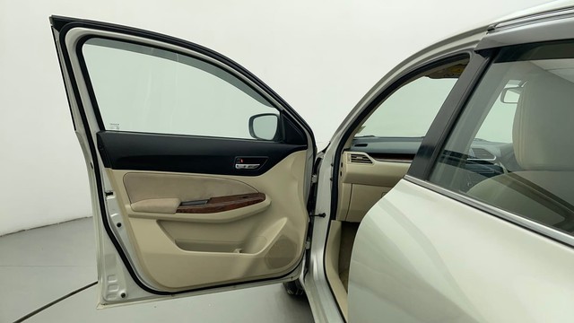 Second-hand 2018 Maruti Suzuki Dzire ZXI for sale in Ahmedabad-26