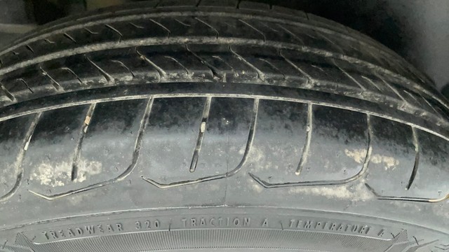 Second-hand 2018 Maruti Suzuki Dzire ZXI for sale in Ahmedabad-30