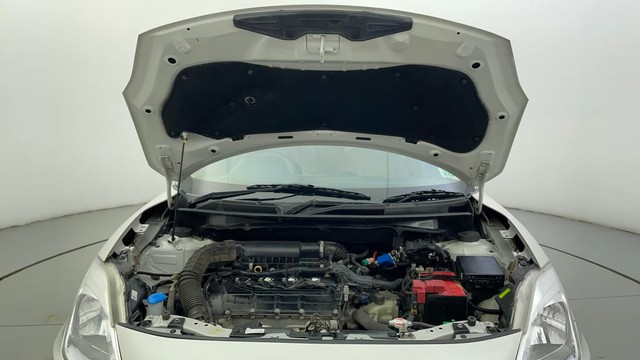 Second-hand 2018 Maruti Suzuki Dzire ZXI for sale in Ahmedabad-8