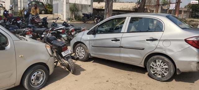 Second-hand 2016 Honda Amaze E i-VTEC for sale in Saharanpur (UP)-3