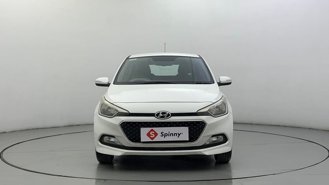 Second-hand 2015 Hyundai i20 Sportz 1.2 for sale in Ahmedabad-7