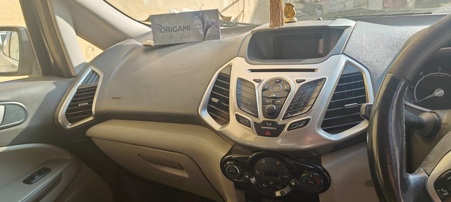 Second-hand 2014 Ford Ecosport 1.5 DV5 MT Titanium for sale in Lucknow-10