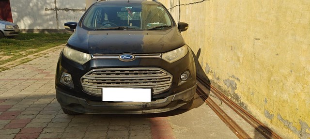 Second-hand 2014 Ford Ecosport 1.5 DV5 MT Titanium for sale in Lucknow-8