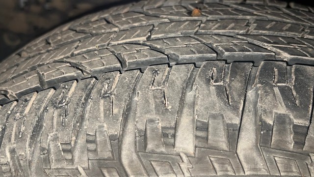 Second-hand 2016 Toyota Innova Crysta 2.4 GX AT 8 STR for sale in Chandigarh-39