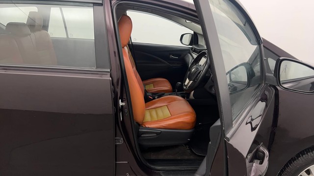 Second-hand 2016 Toyota Innova Crysta 2.4 GX AT 8 STR for sale in Chandigarh-15