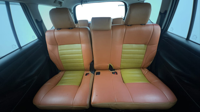 Second-hand 2016 Toyota Innova Crysta 2.4 GX AT 8 STR for sale in Chandigarh-28