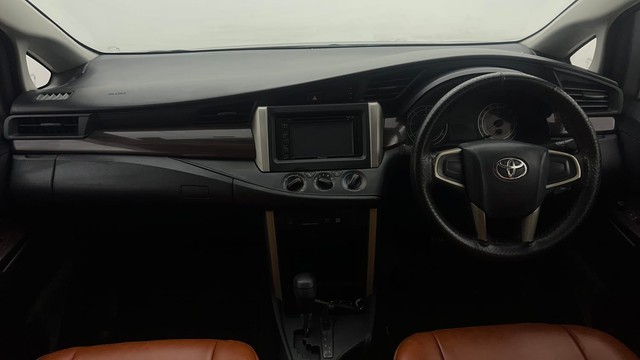 Second-hand 2016 Toyota Innova Crysta 2.4 GX AT 8 STR for sale in Chandigarh-11