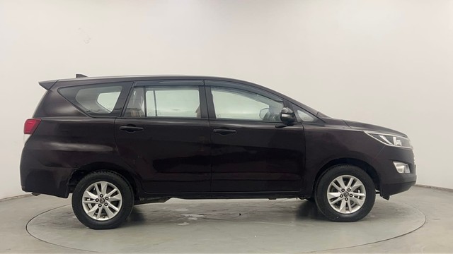 Second-hand 2016 Toyota Innova Crysta 2.4 GX AT 8 STR for sale in Chandigarh-2