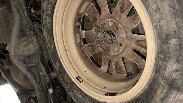 Second-hand 2016 Toyota Innova Crysta 2.4 GX AT 8 STR for sale in Chandigarh-21