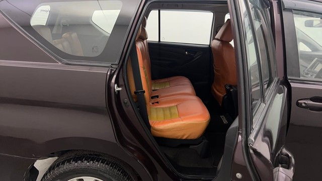 Second-hand 2016 Toyota Innova Crysta 2.4 GX AT 8 STR for sale in Chandigarh-30