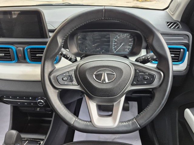 Second-hand 2023 Tata Punch Creative AMT for sale in Bangalore-13