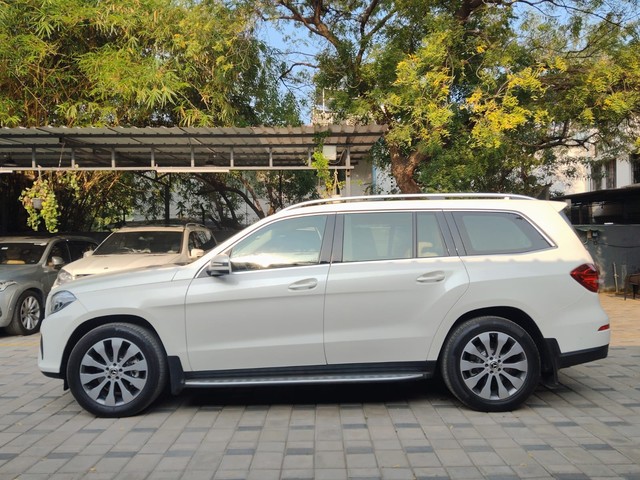 Second-hand 2017 Mercedes-Benz GLS 350d 4MATIC for sale in Chennai-3