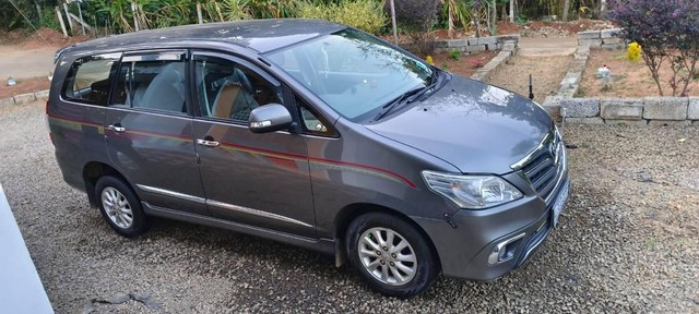 Second-hand 2014 Toyota Innova 2.5 VX (Diesel) 7 Seater for sale in Kottayam-7