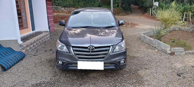 Second-hand 2014 Toyota Innova 2.5 VX (Diesel) 7 Seater for sale in Kottayam-8