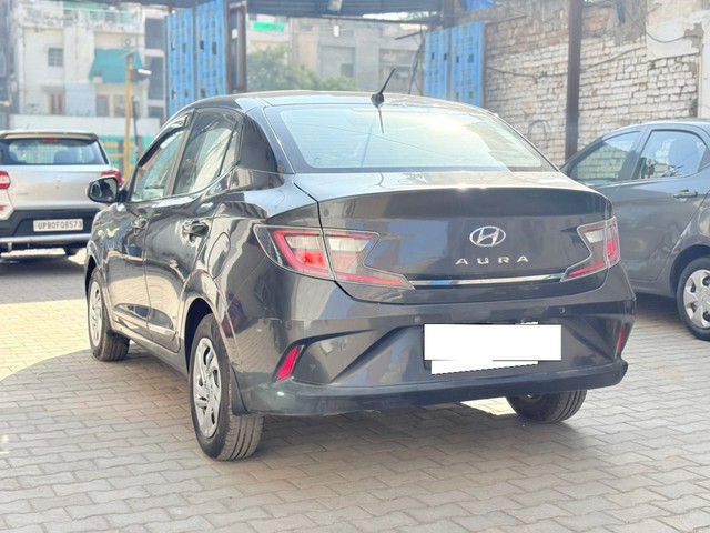 Hyundai Aura S CNG Second-hand 2022 Hyundai Aura S CNG for sale in Agra-5