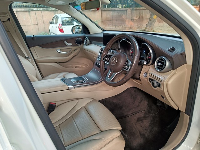 Second-hand 2020 Mercedes-Benz GLC 200 for sale in New Delhi-9
