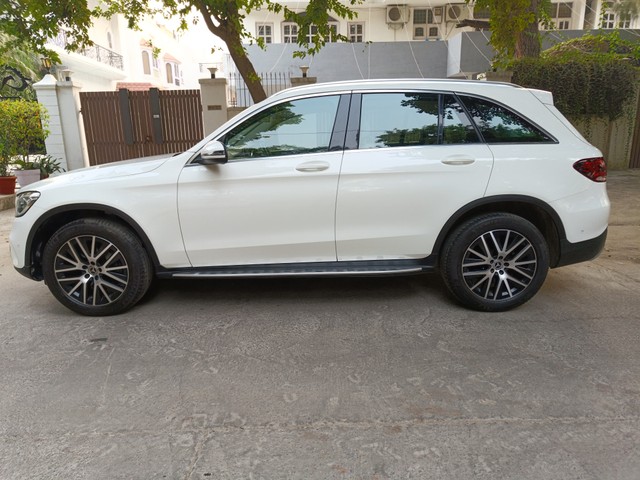 Second-hand 2020 Mercedes-Benz GLC 200 for sale in New Delhi-4