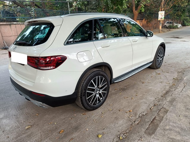 Second-hand 2020 Mercedes-Benz GLC 200 for sale in New Delhi-2