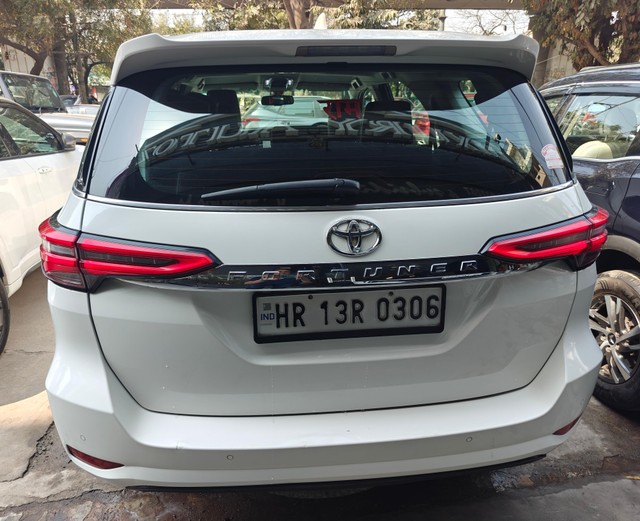 Second-hand 2021 Toyota Fortuner 4X2 Diesel BSVI for sale in New Delhi-2