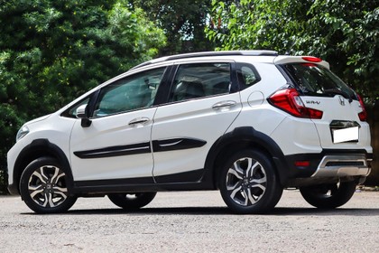 Second-hand 2018 Honda WR-V i-VTEC VX for sale in New Delhi