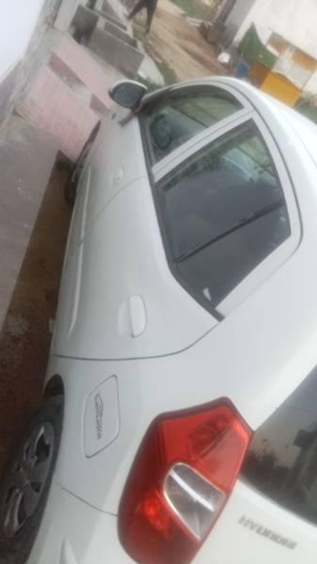 Hyundai i10 Sportz Second-hand 2012 Hyundai i10 Sportz for sale in Meerut-4