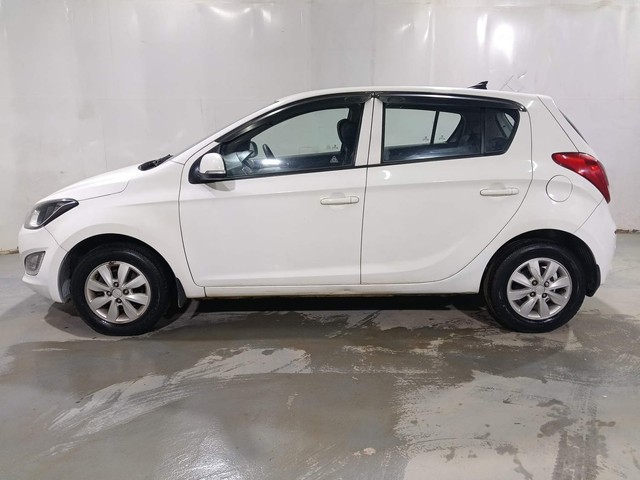 Second-hand 2012 Hyundai i20 Sportz 1.2 for sale in Kochi-6