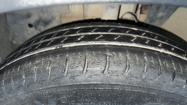 Second-hand 2023 Renault Triber RXT for sale in Lucknow-28