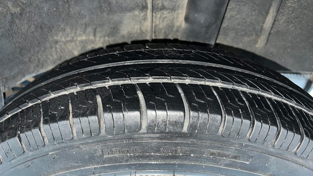 Second-hand 2023 Renault Triber RXT for sale in Lucknow-26