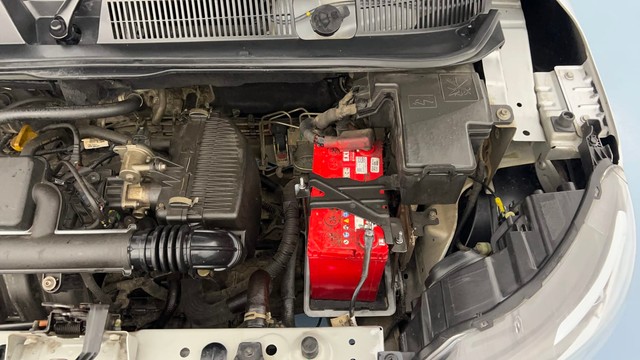 Second-hand 2023 Renault Triber RXT for sale in Lucknow-27