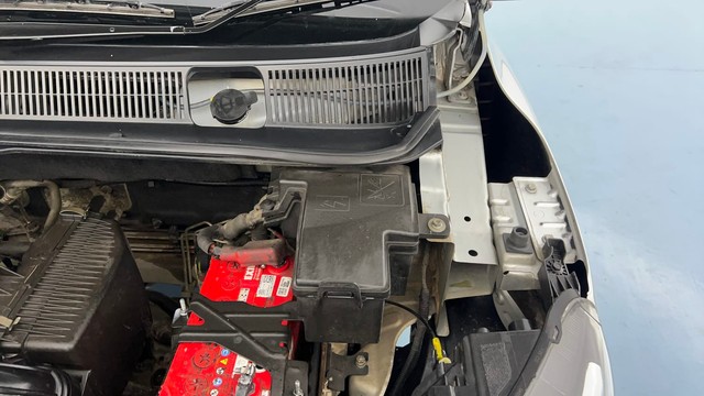 Second-hand 2023 Renault Triber RXT for sale in Lucknow-39