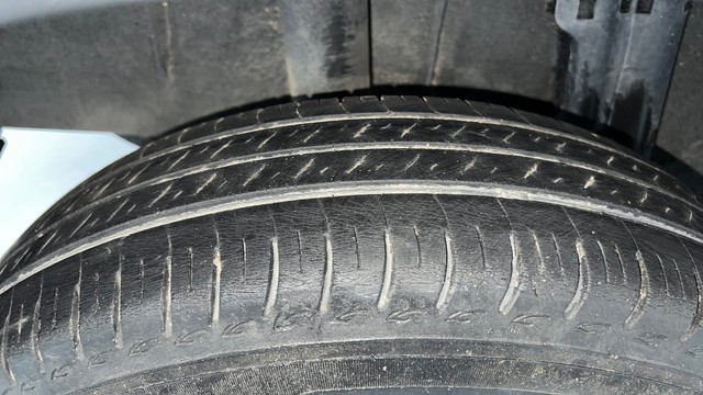 Second-hand 2023 Renault Triber RXT for sale in Lucknow-37