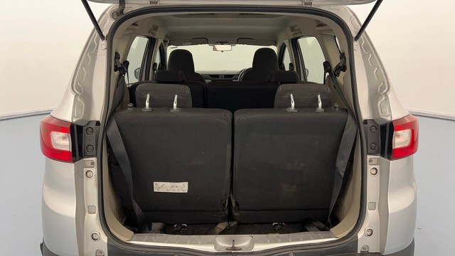 Second-hand 2023 Renault Triber RXT for sale in Lucknow-9