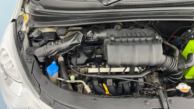 Second-hand 2013 Hyundai i10 Magna 1.2 for sale in Lucknow-27