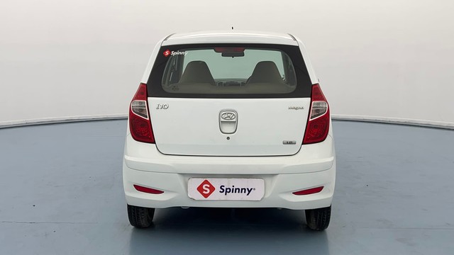 Second-hand 2013 Hyundai i10 Magna 1.2 for sale in Lucknow-4