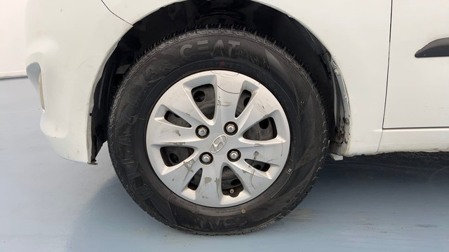 Second-hand 2013 Hyundai i10 Magna 1.2 for sale in Lucknow-20