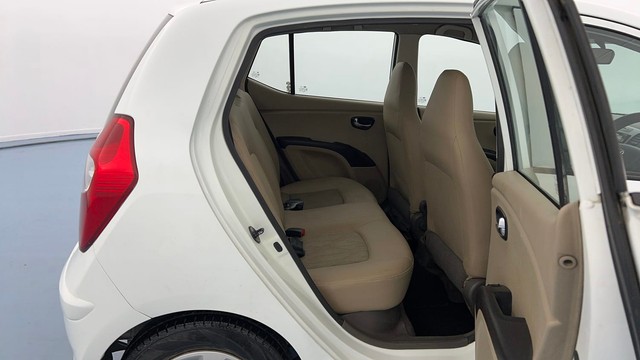 Second-hand 2013 Hyundai i10 Magna 1.2 for sale in Lucknow-26