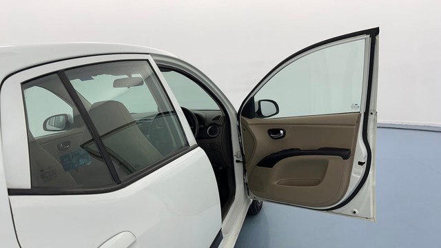 Second-hand 2013 Hyundai i10 Magna 1.2 for sale in Lucknow-16