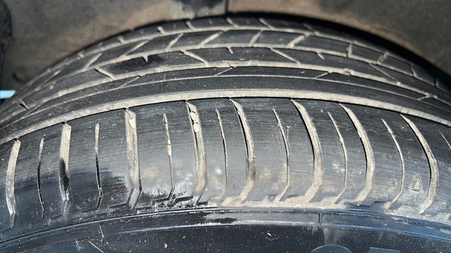 Second-hand 2024 Hyundai i20 Asta 1.2 for sale in Noida-24