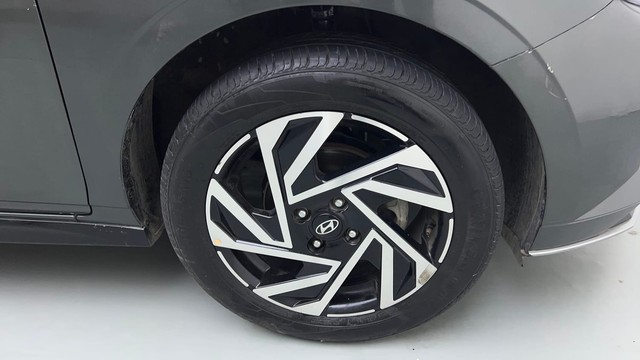 Second-hand 2024 Hyundai i20 Asta 1.2 for sale in Noida-17