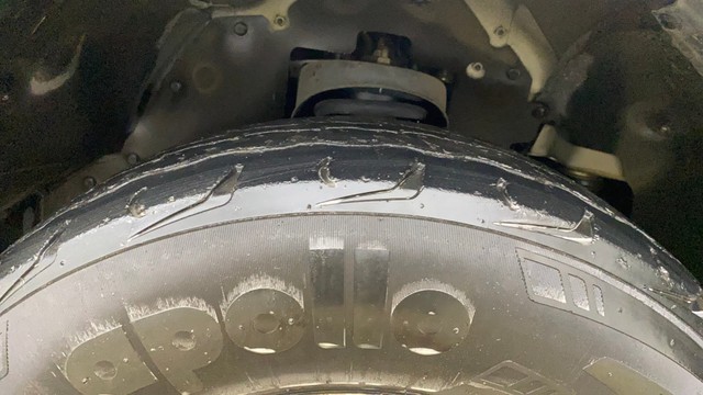 Second-hand 2015 Mahindra TUV 300 T8 for sale in Mumbai-6