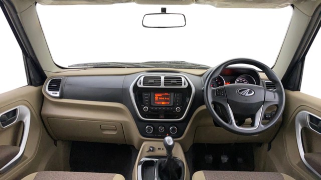 Second-hand 2015 Mahindra TUV 300 T8 for sale in Mumbai-21